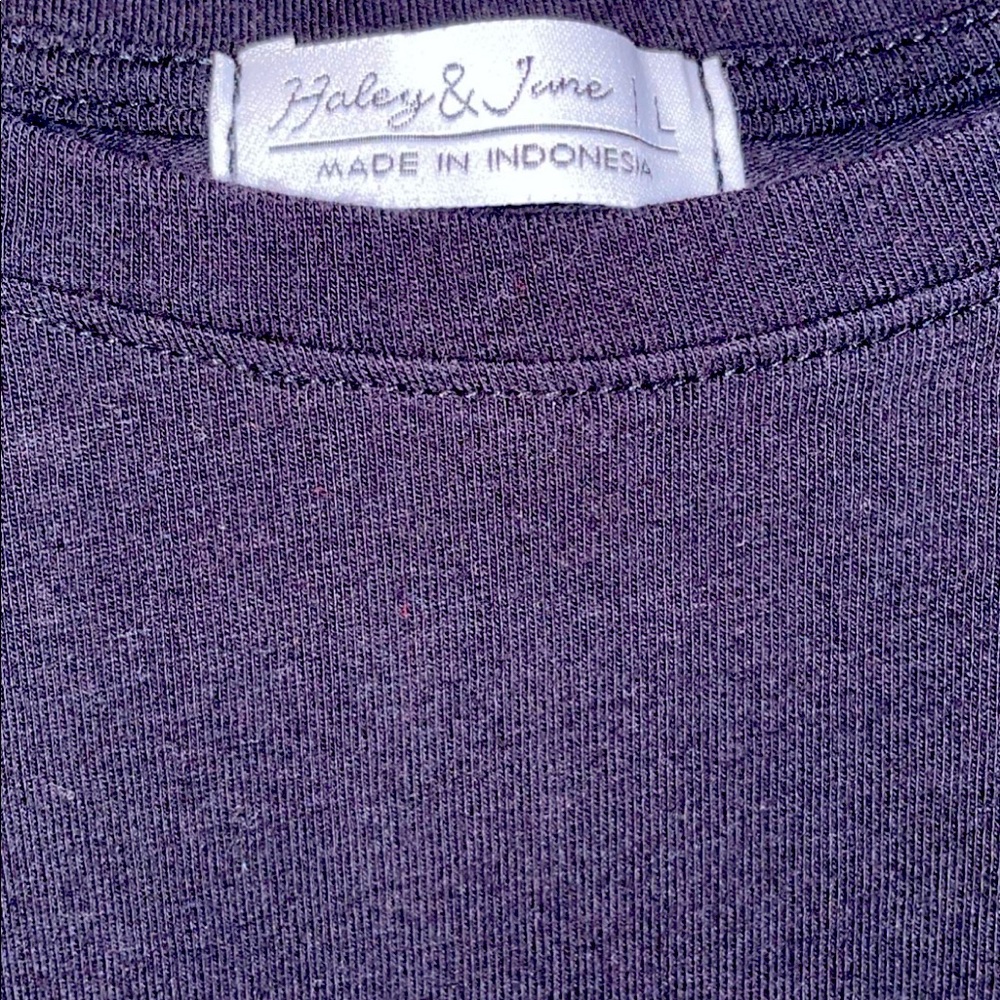 Shirt - Picture 3 of 3